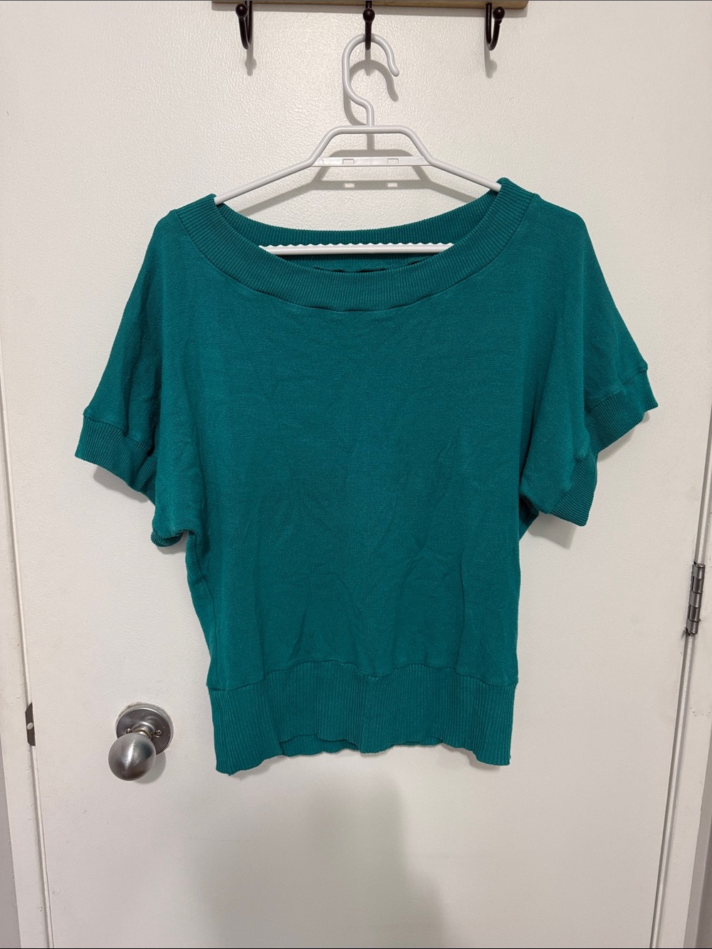 Women’s Short Sleeve Boatneck Top in Teal